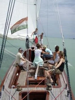 Elszánt női csapat a Balaton zászlóshajóján
