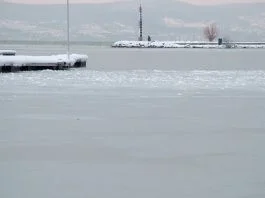 Életveszélyes a Balaton jege