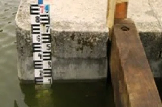 Nem engednek le több vizet a Balatonból
