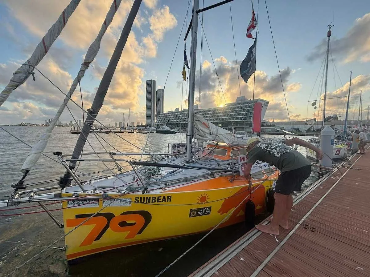 Mini Globe Race: közeledik a nagy finálé – 2500 mérföld választja el a mezőnyt a földkerüléstől