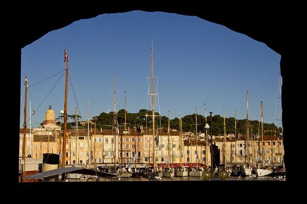 Vitorlát bontott a Les Voiles de Saint-Tropez 2010 - Vitorlás tudattágítás