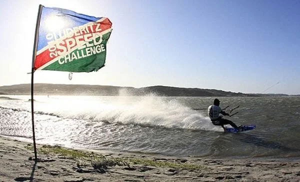 Tovább gyorsultak - Luderitz Speed Challenge 2010 - Vitorlás tudattágítás